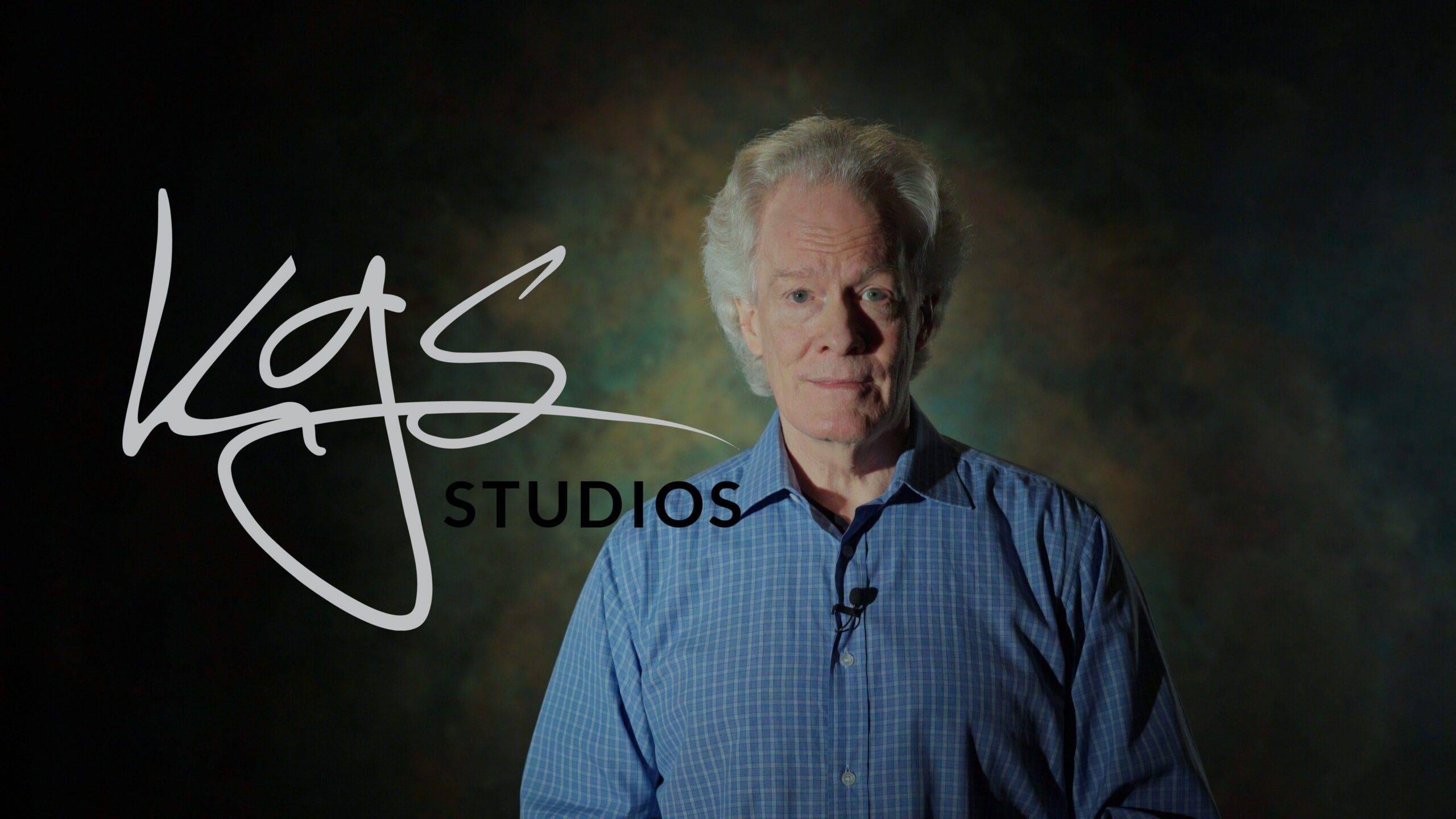 Artist Kevin G. Saunders explaining the KGS Studios portrait commission process.